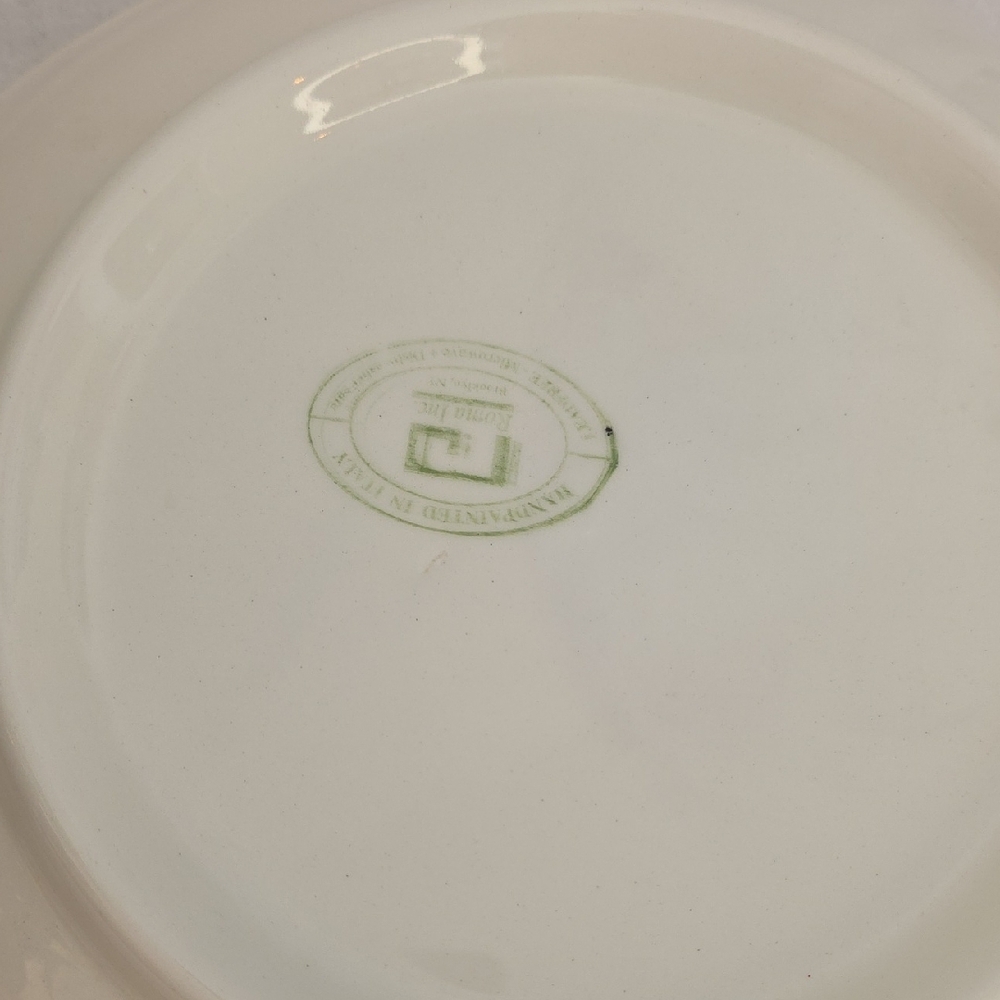 Richard Ginori Cream Bowl with Vegetable Basket Design - Picture 2 of 3